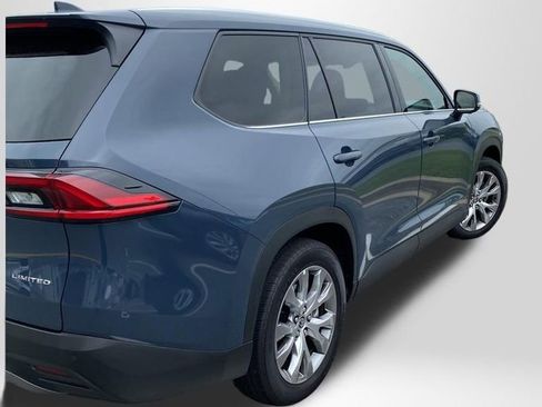 Used 2025 Toyota Grand Highlander AWD Hybrid image 7