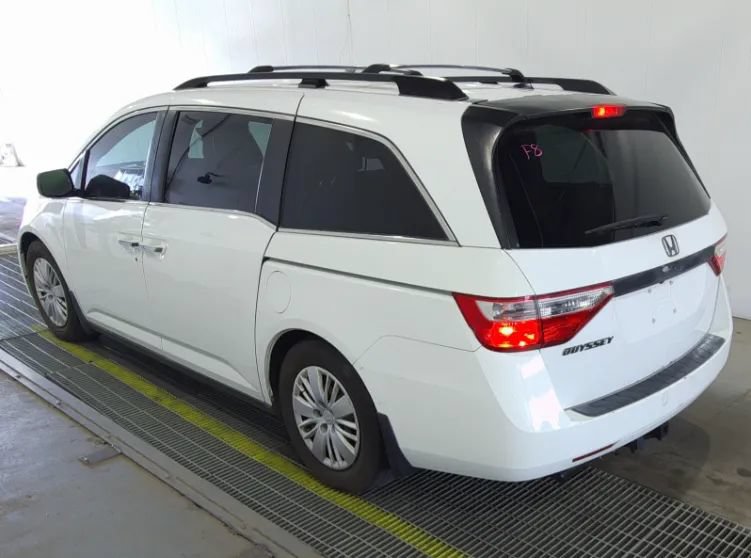 Used 2013 Honda Odyssey EX-L image 3