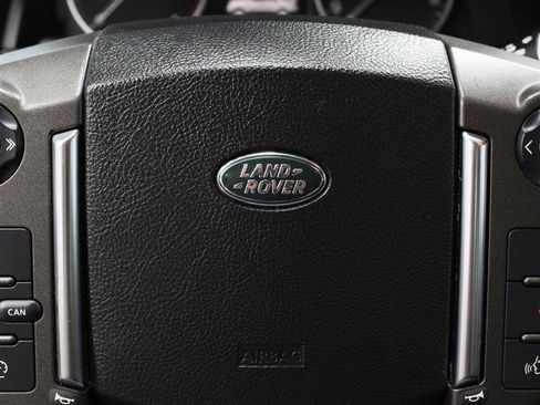 Used 2015 Land Rover LR4 HSE AWD/4WD image 12