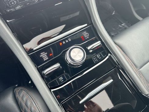 Used 2025 Jeep Grand Cherokee Summit image 16