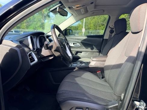Used 2017 Chevrolet Equinox LT AWD/4WD image 6
