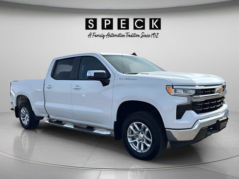Used 2024 Chevrolet Silverado 1500 LT w/ Convenience Package II AWD/4WD image 7