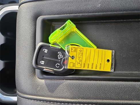 Used 2022 Chevrolet Silverado 2500 LTZ w/ LTZ Convenience Package image 32