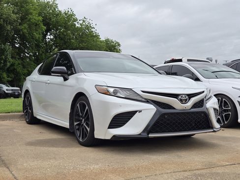 Used 2018 Toyota Camry XSE w/ Driver Assist Package image 1