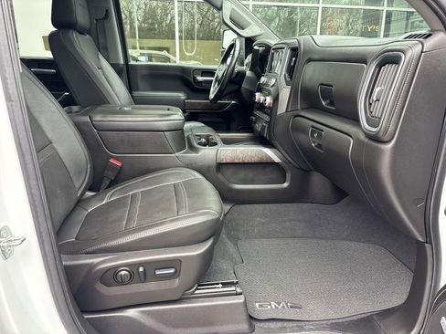 Used 2022 GMC Sierra 2500 Denali AWD/4WD image 16