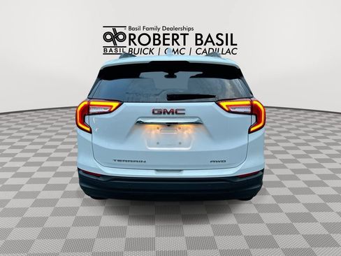 Used 2023 GMC Terrain SLE w/ Driver Convenience Package AWD/4WD image 7