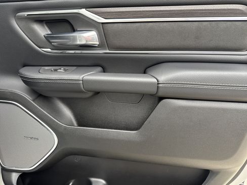 New 2026 RAM 1500 Laramie AWD/4WD image 18