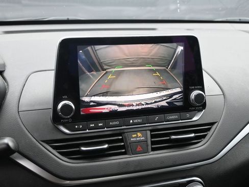 Used 2020 Nissan Altima 2.5 S FWD image 15
