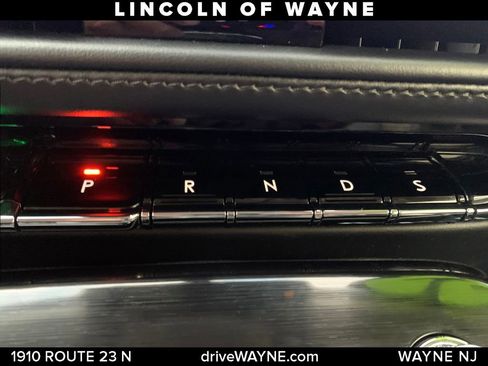 Certified 2022 Lincoln Nautilus AWD w/ Premium Package image 20