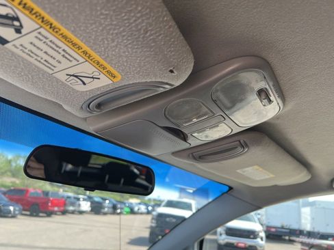 Used 2004 Mitsubishi Endeavor XLS AWD/4WD image 14