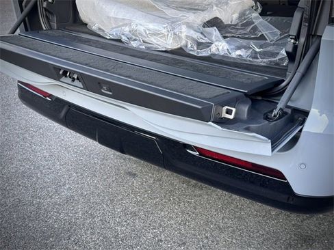 New 2025 Lincoln Navigator Reserve w/ Jet Appearance Package image 41