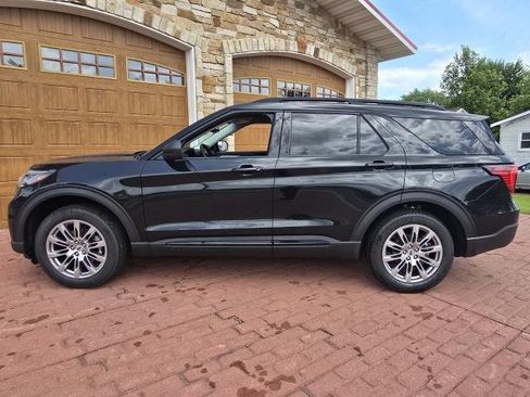 New 2026 Ford Explorer Active w/ Active Comfort Package AWD/4WD image 6