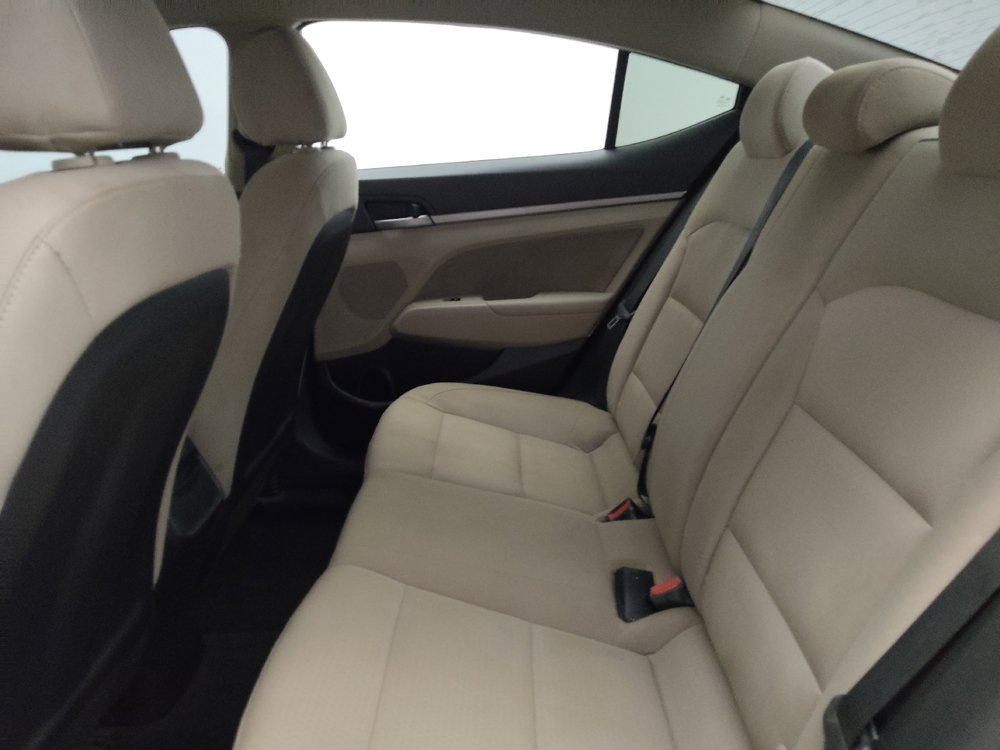 Used 2017 Hyundai Elantra SE FWD image 18