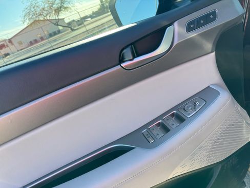 Used 2021 Hyundai Palisade SEL w/ Premium Package image 11