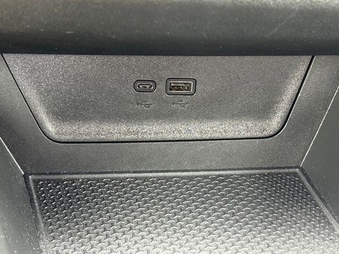 Certified 2025 Chevrolet Equinox LT w/ Convenience Package II image 22