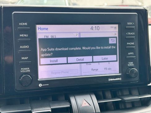 Used 2020 Toyota RAV4 LE image 27