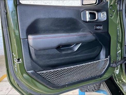 Used 2021 Jeep Wrangler Unlimited Rubicon AWD/4WD image 17