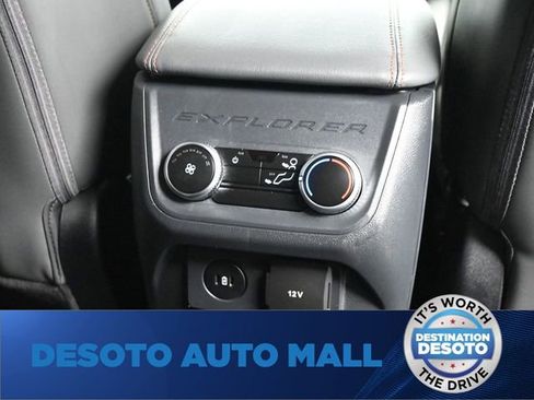 Certified 2025 Ford Explorer Active w/ Active Comfort Package RWD image 15