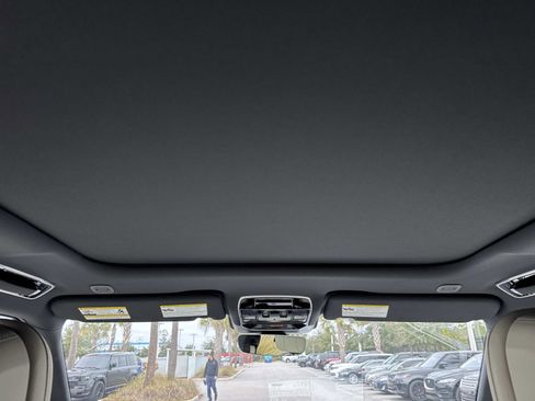 Used 2026 Land Rover Range Rover SE image 18