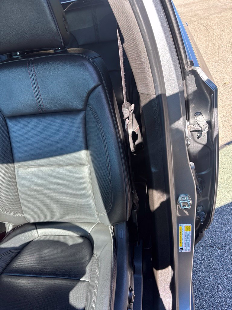 Used 2023 Chevrolet Traverse RS w/ LPO, Floor Liner Package AWD/4WD image 11