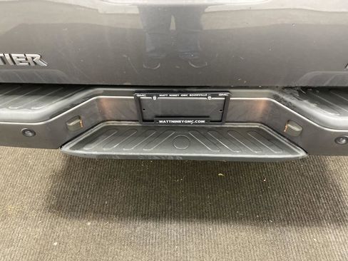 Used 2019 Nissan Frontier PRO-4X image 17