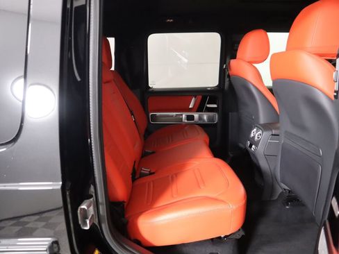 Used 2025 Mercedes-Benz G 550 image 23