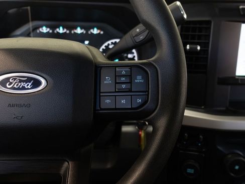 Used 2024 Ford F250 XL w/ XL Chrome Package image 28