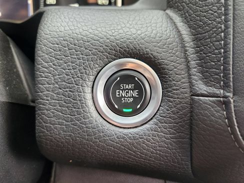 Used 2021 GMC Yukon XL Denali AWD/4WD image 21