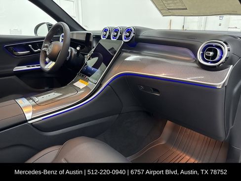 Certified 2025 Mercedes-Benz GLC 300 image 29