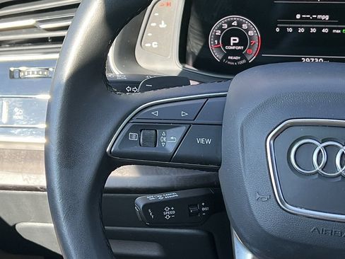 Used 2023 Audi Q8 Prestige image 38