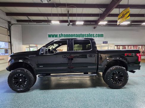 Used 2017 Ford F150 XLT w/ Equipment Group 302A Luxury AWD/4WD image 11