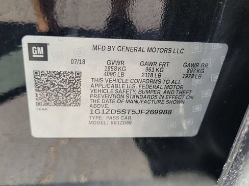 Used 2018 Chevrolet Malibu LT w/ Leather Package FWD image 33