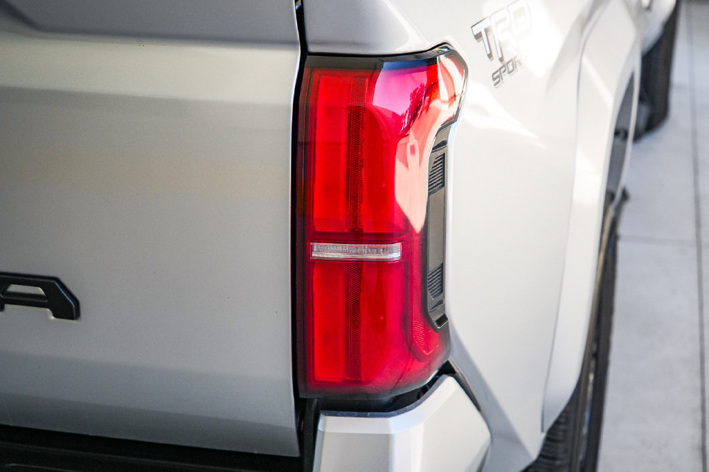 Used 2025 Toyota Tacoma TRD Sport AWD/4WD image 7