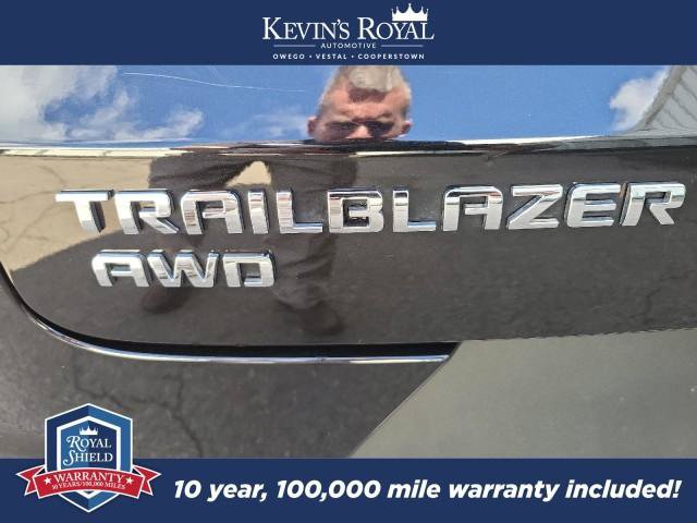 Used 2024 Chevrolet TrailBlazer LT w/ Convenience Package AWD/4WD image 9