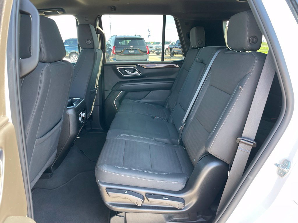 Used 2024 GMC Yukon SLE AWD/4WD image 8