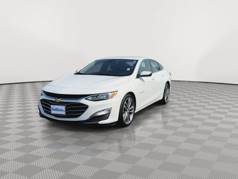 Used 2024 Chevrolet Malibu LT FWD image 3