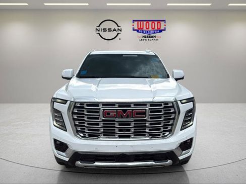 Used 2025 GMC Yukon XL Denali AWD/4WD image 6