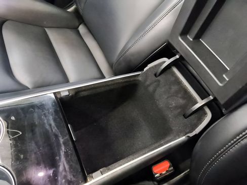 Used 2020 Tesla Model Y Long Range AWD/4WD image 23