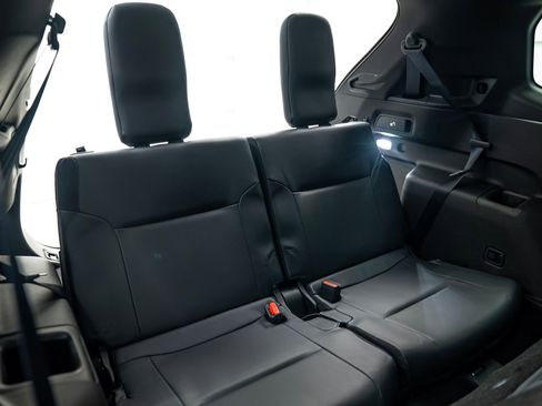 Used 2025 Mitsubishi Outlander Trail Edition image 27