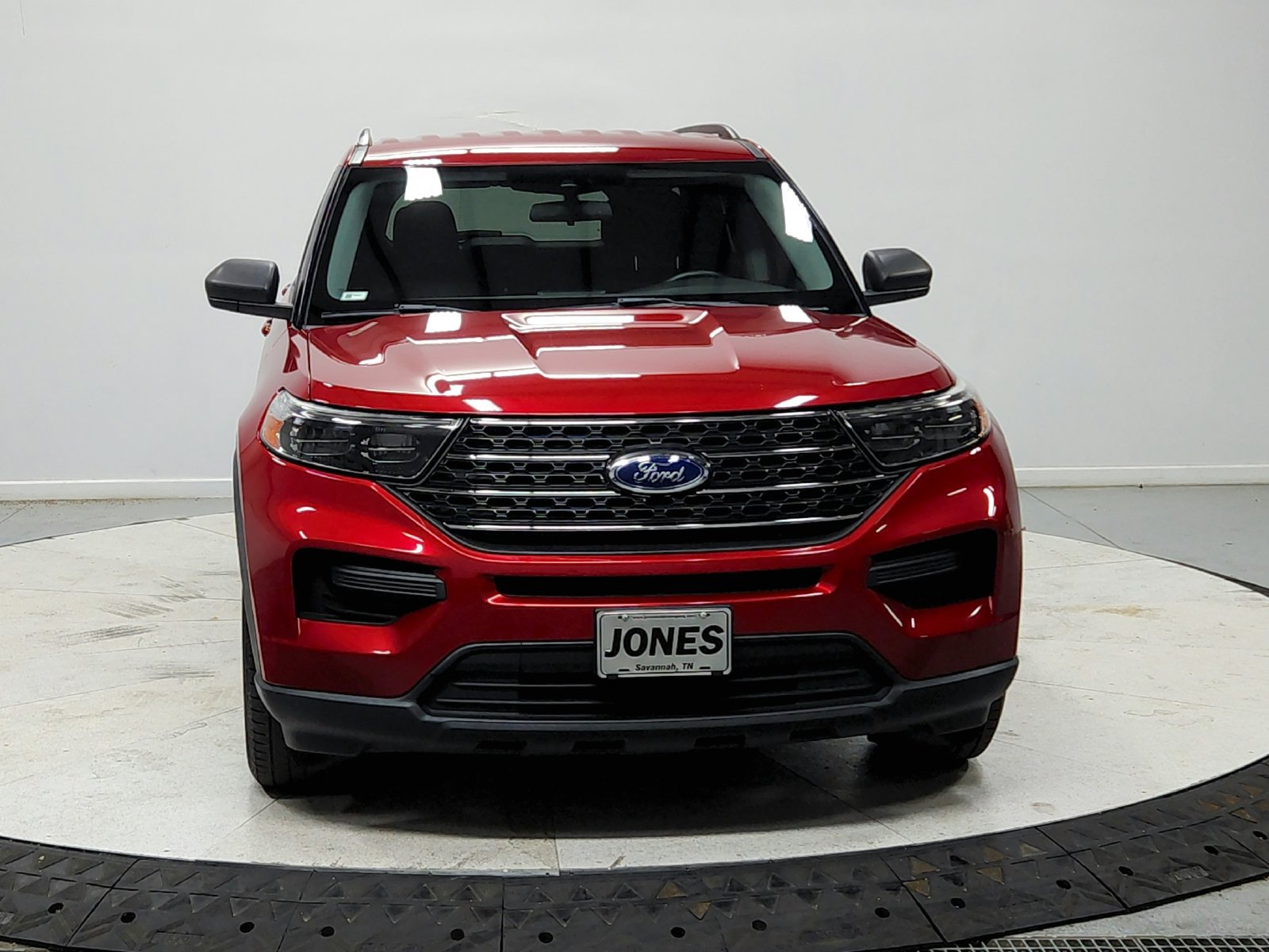 Used 2021 Ford Explorer XLT RWD image 3