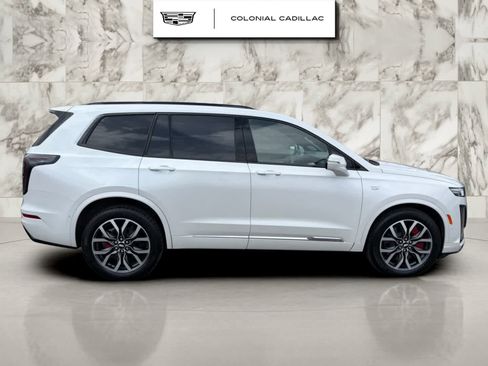Used 2025 Cadillac XT6 Sport w/ Platinum Package AWD/4WD image 6