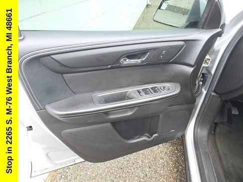 Used 2013 Chevrolet Traverse LT FWD image 15