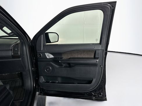 Used 2021 Ford Expedition Limited RWD image 35