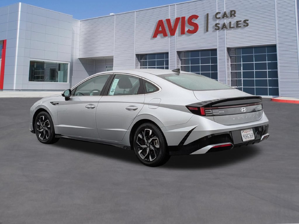 Used 2025 Hyundai Sonata SEL FWD image 9