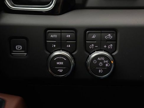 New 2026 GMC Sierra 3500 Denali Ultimate image 28