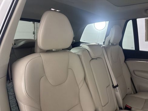 Used 2023 Volvo XC90 B5 Plus w/ Protection Package Premier AWD/4WD image 31