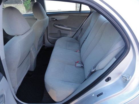 Used 2010 Toyota Corolla LE FWD image 26