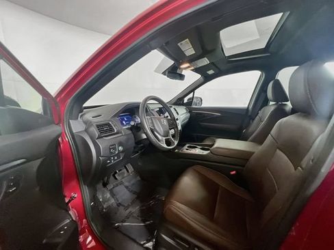 Certified 2024 Honda Passport EX-L image 19
