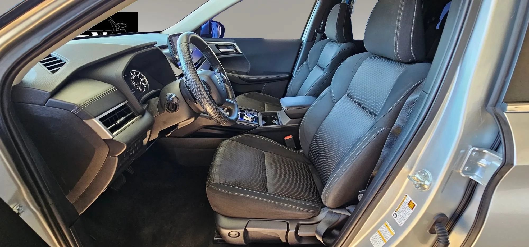 Used 2022 Mitsubishi Outlander ES FWD image 9