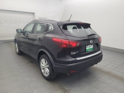 Used 2017 Nissan Rogue Sport SV image 5